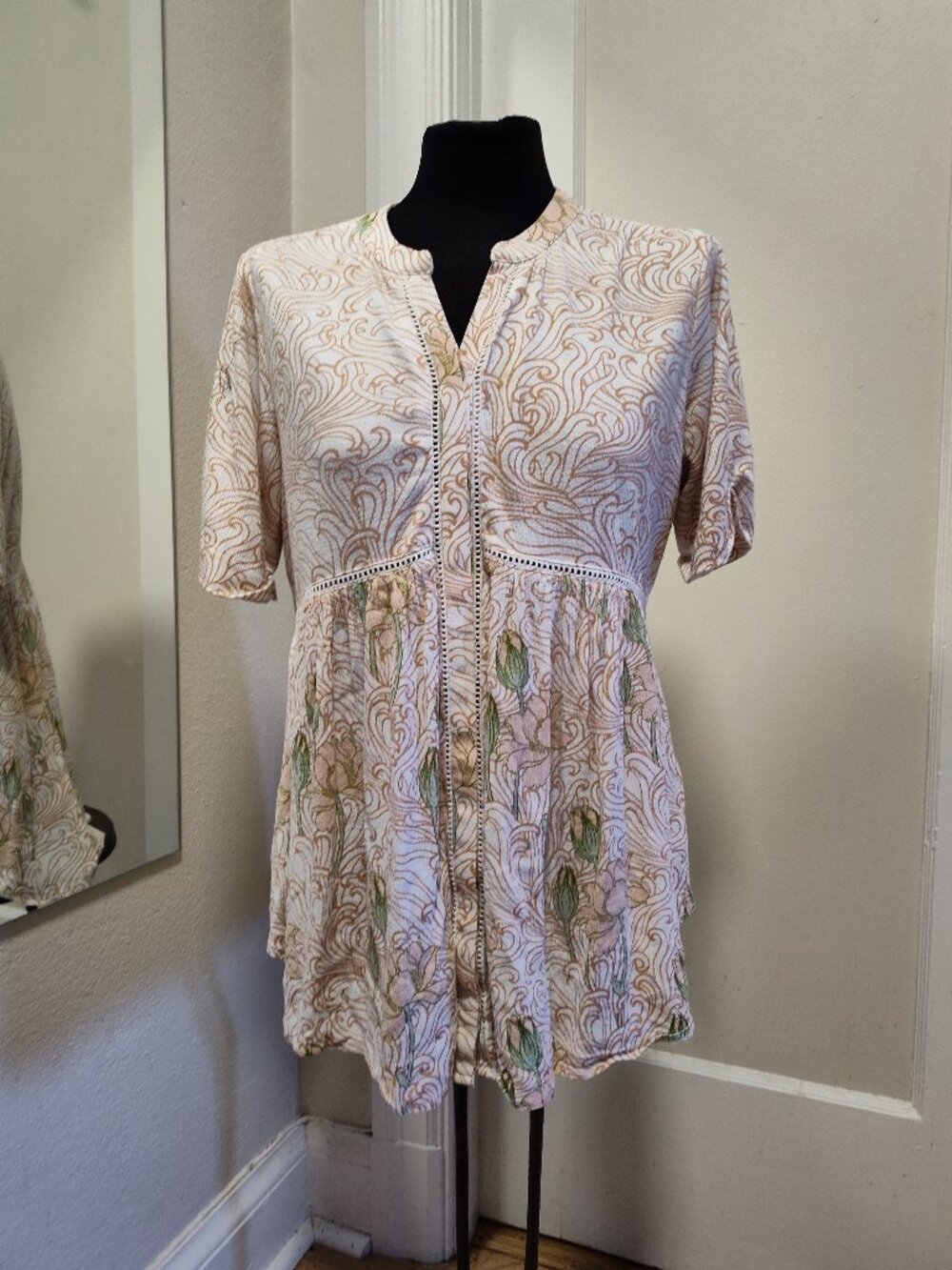 Anthropologie Akemi + Kin Pink Floral Tunic